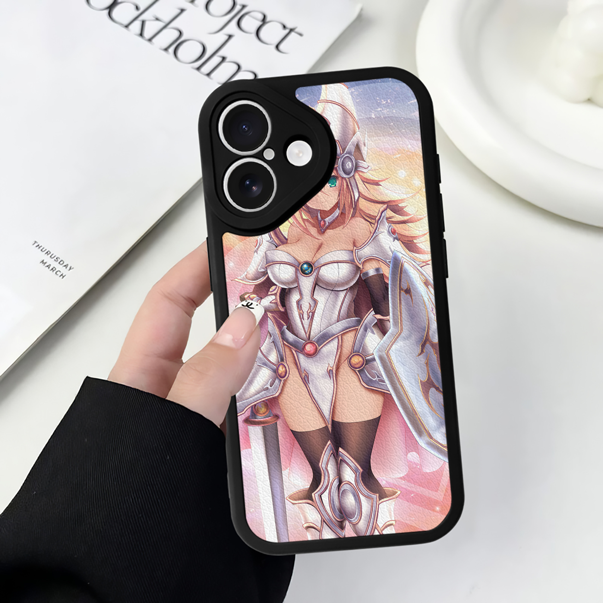 （画像用） 遊☆戯☆王 Yu-Gi-Oh! 【iPhone 16シリーズ対応】シリコンスマホケース（レザー調） 材質：シリコン